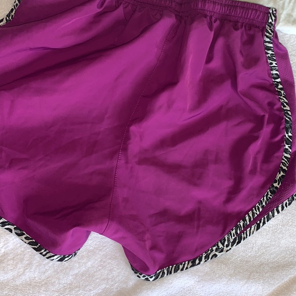 Nike running shorts 💟🦓 - Picture 3 of 3